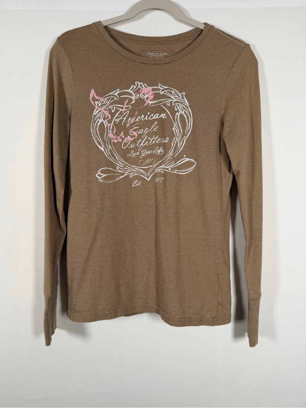 Y2K American Eagle Outfitters Women's Brown Long Sleeve Graphic Tee